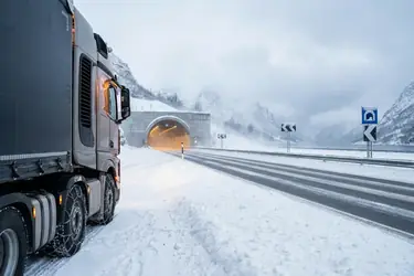 Łańcuchy śniegowe w Norwegii – terminy i wymagania