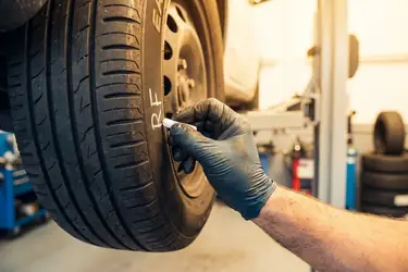 Rotacja opon — jak i kiedy przekładać opony?