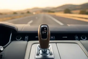 Automatyczna skrzynia biegów – rodzaje, działanie i obsługa