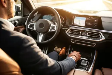 Jak jeździć automatem? Obsługa skrzyni krok po kroku
