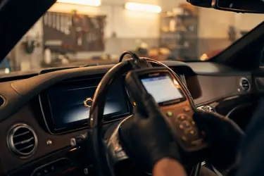 Jak prawidłowo skasować kontrolkę check engine?