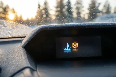 Niebieska kontrolka temperatury i symbol śnieżynki – co oznaczają?