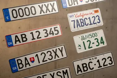 Tablice rejestracyjne państw – katalog oznaczeń Europy i świata