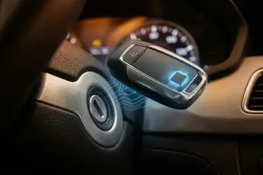 Transponder i immobilizer w kluczyku samochodowym