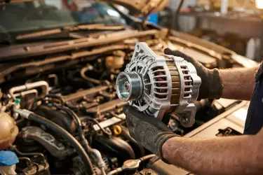 Alternator – budowa, objawy awarii i naprawa