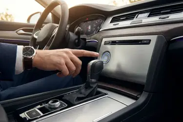 Jak odpalić samochód z automatyczną skrzynią biegów?