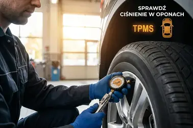 Porównanie ciśnienia wyświetlanego przez monitor TPMS z wynikiem manometru przy kole
