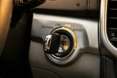 Cztery pozycje kluczyka: 0/LOCK, I/ACC, II/ON, III/START. Przy kasowaniu DTC wybierana jest II/ON