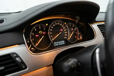 Kontrolka check engine zapalona podczas testu kontrolek po włączeniu zapłonu