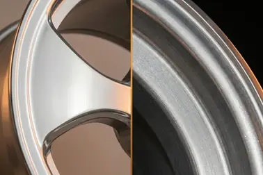 Porównanie polerowanej felgi aluminiowej z powierzchnią typu diamond cut
