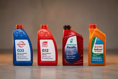 Glysantin G33, Febi G12, Paraflu UP Ready i Castrol Radicool SF Premix przypisane do swoich aprobat i technologii