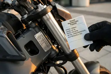 Motocykl i dane wymagane do sprawdzenia go w Historia Pojazdu