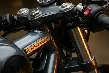 Typowe miejsca numeru VIN na ramie motocykla, skutera i quada