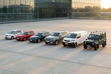Zestawienie auta miejskiego, kompaktu, kombi, SUV-a, dostawczego i terenowego 4x4
